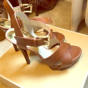 Beautiful Michael Kots Oksana Sandal ! Worn twice!